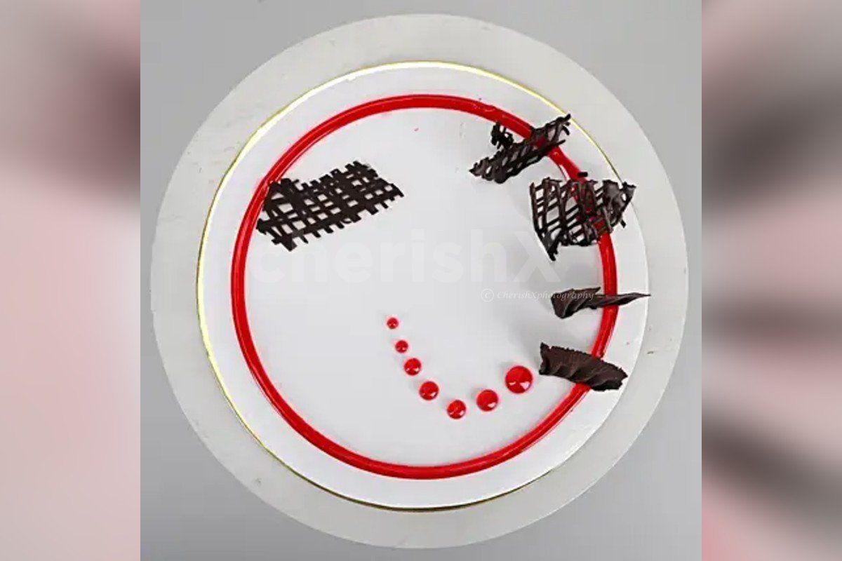 Strawberry cake by cherishx home delivery