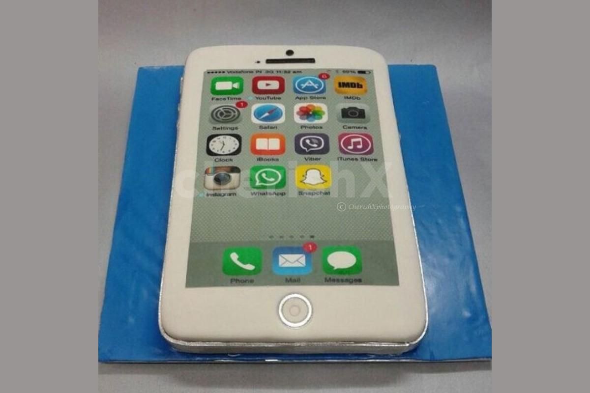 i Phone shape designer cake home delivery