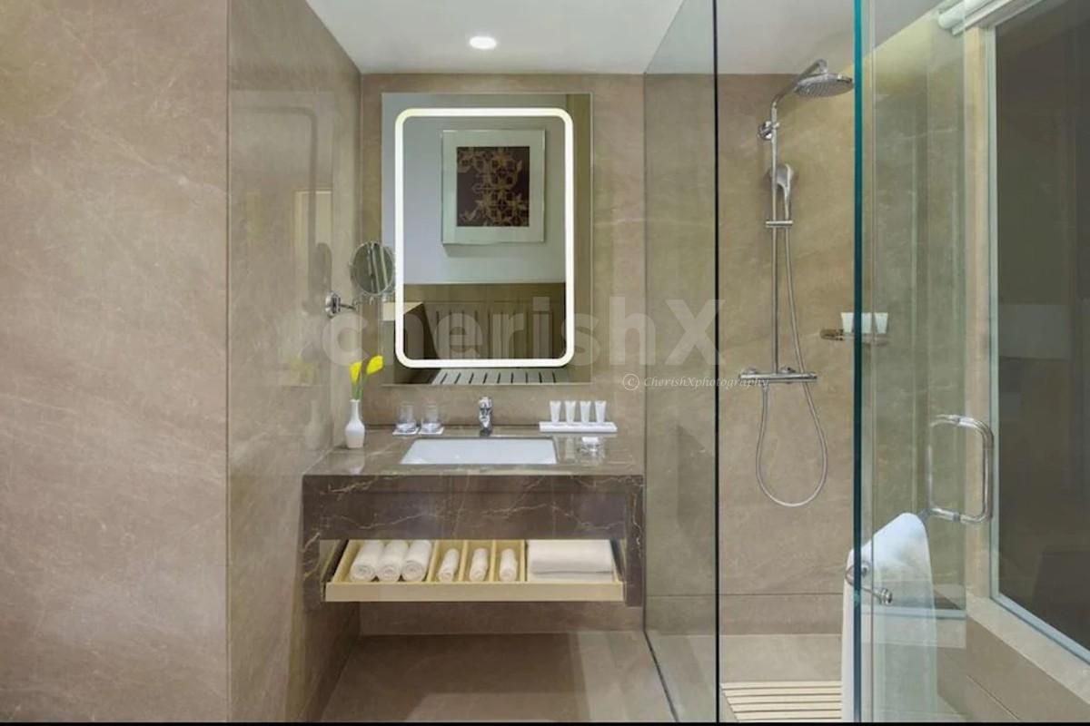 Romantic stay and dinner in Radisson gurgaon