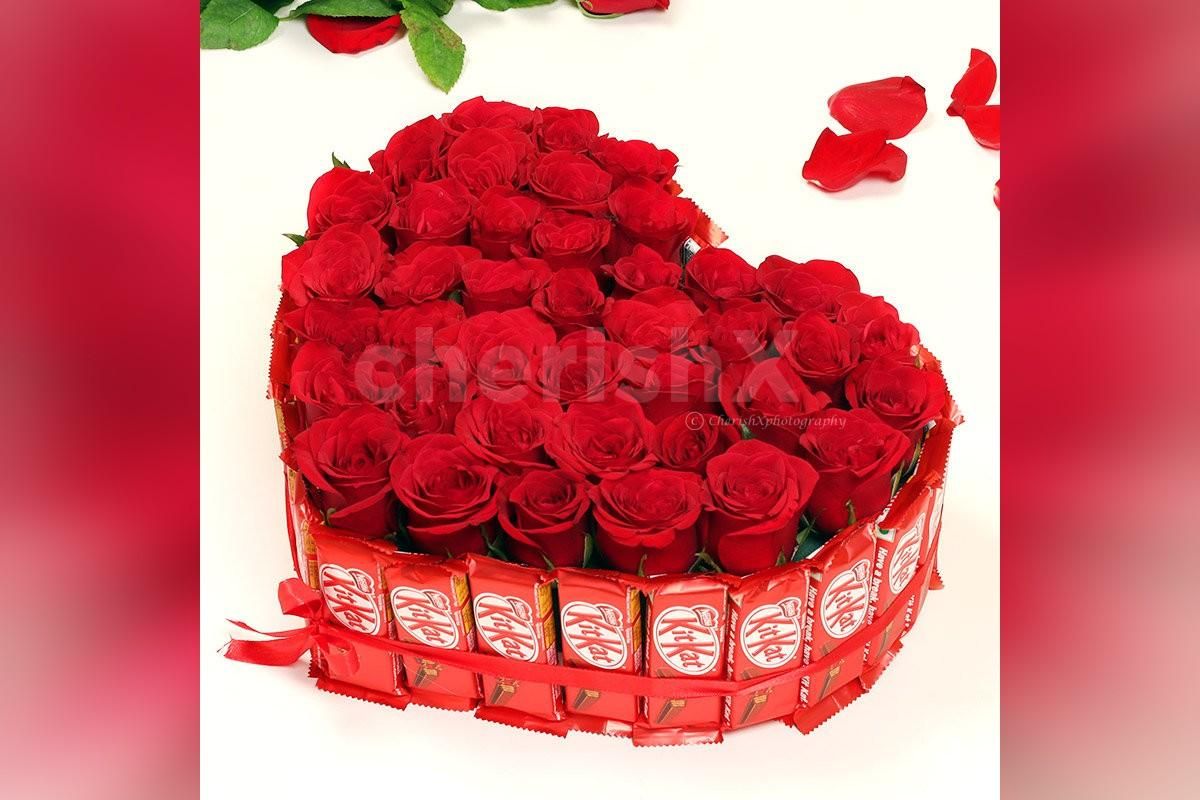 Kitkat Rosey Arrangement
