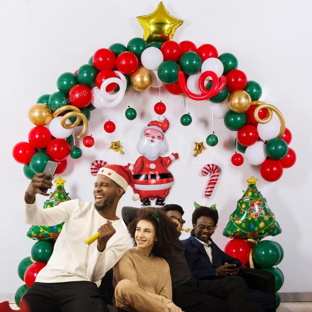 Arrange a Christmas Party with this beautiful Christmas Winter Theme Decor!