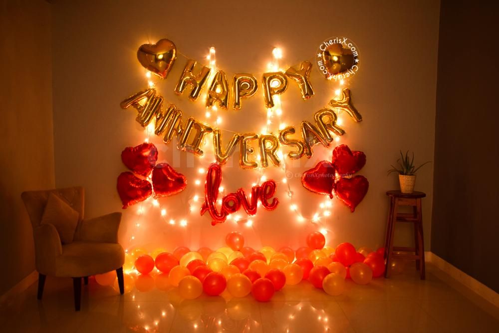 Get this Fascinating Decor by CherishX for your or Parent's Anniversary.