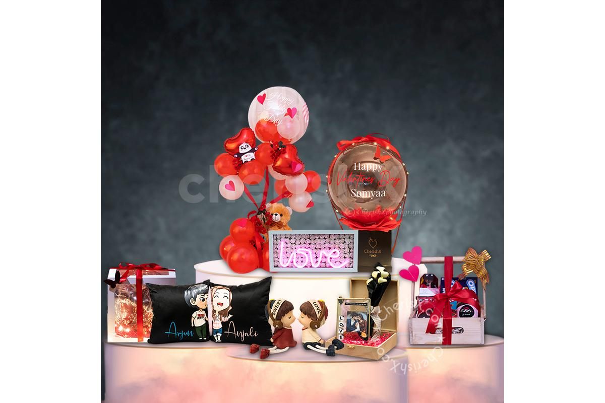 A Valentine's Week Hamper to surprise your partner.
