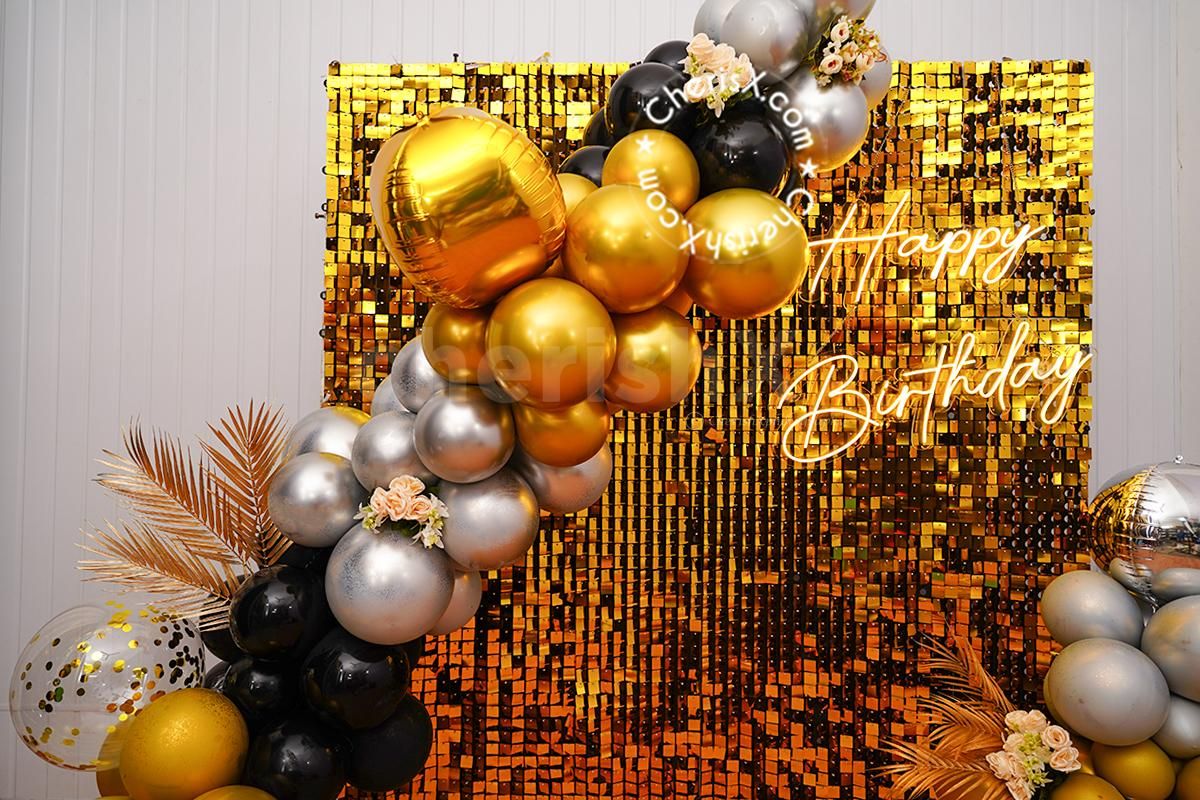 Be the star of your birthday with these fun decorations.