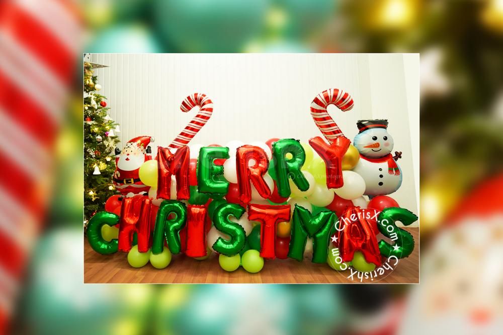 This cheerful display of balloons adds colour and joy to Xmas night