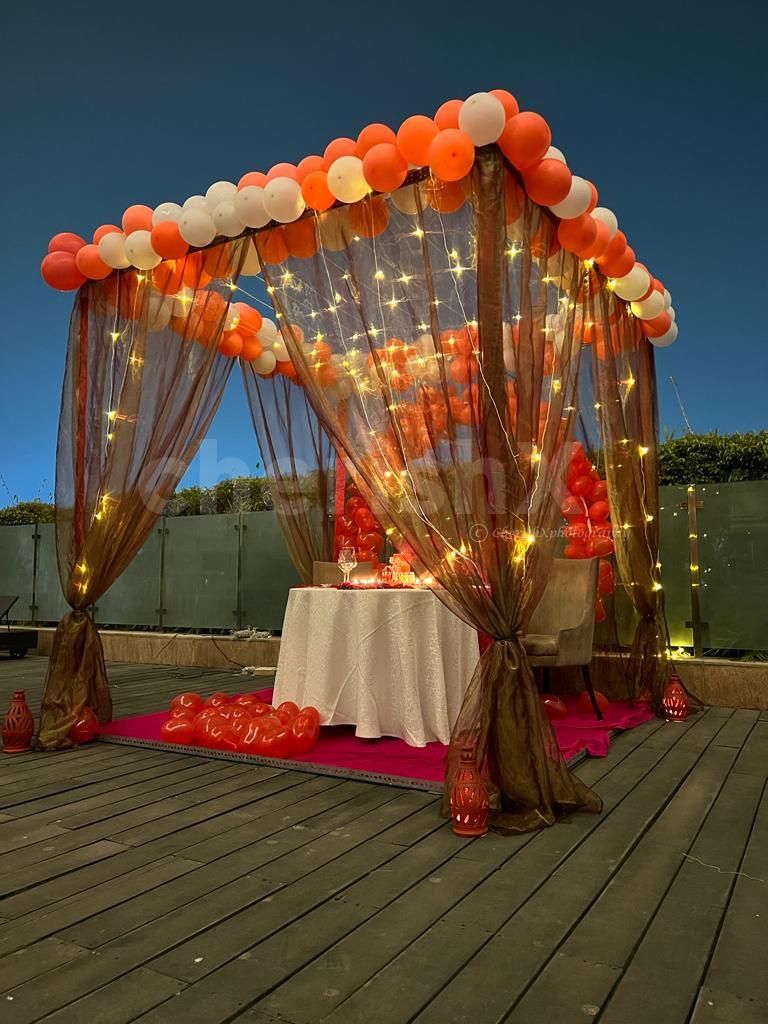 This valentine's at Poolside cabana enjoy a perfect evening of meals and music