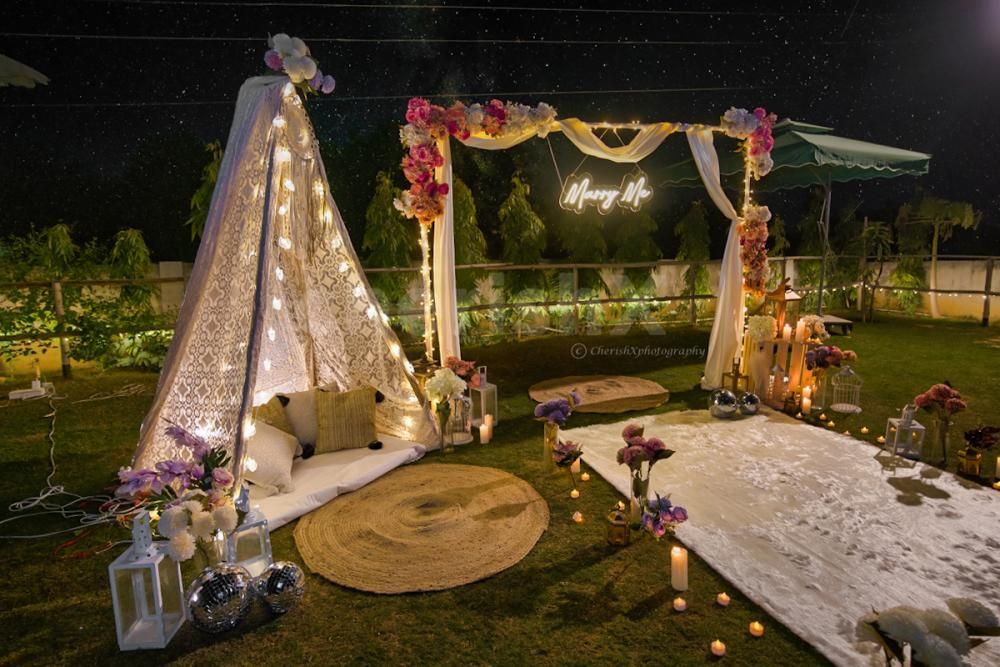 Propose your love in the fairyland of Boho setup