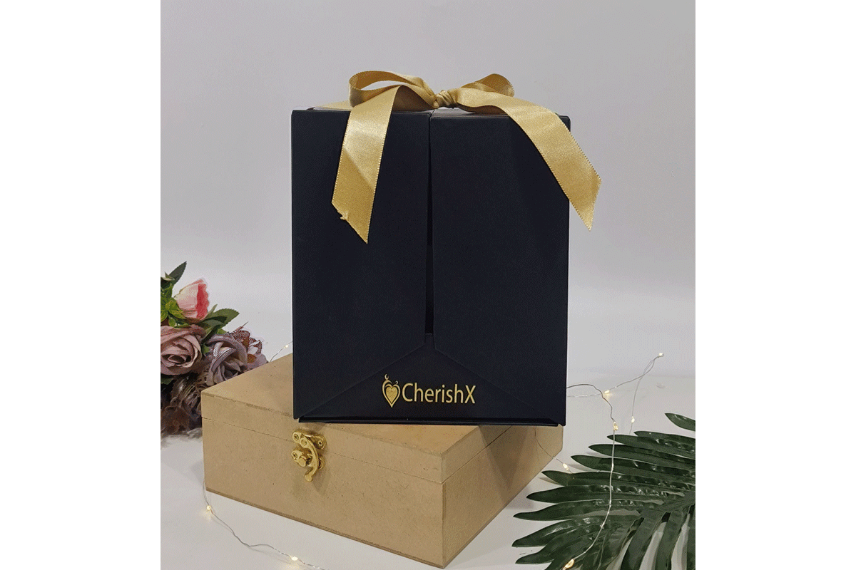 Our hamper with chocolates is a sweet gift for any occasion