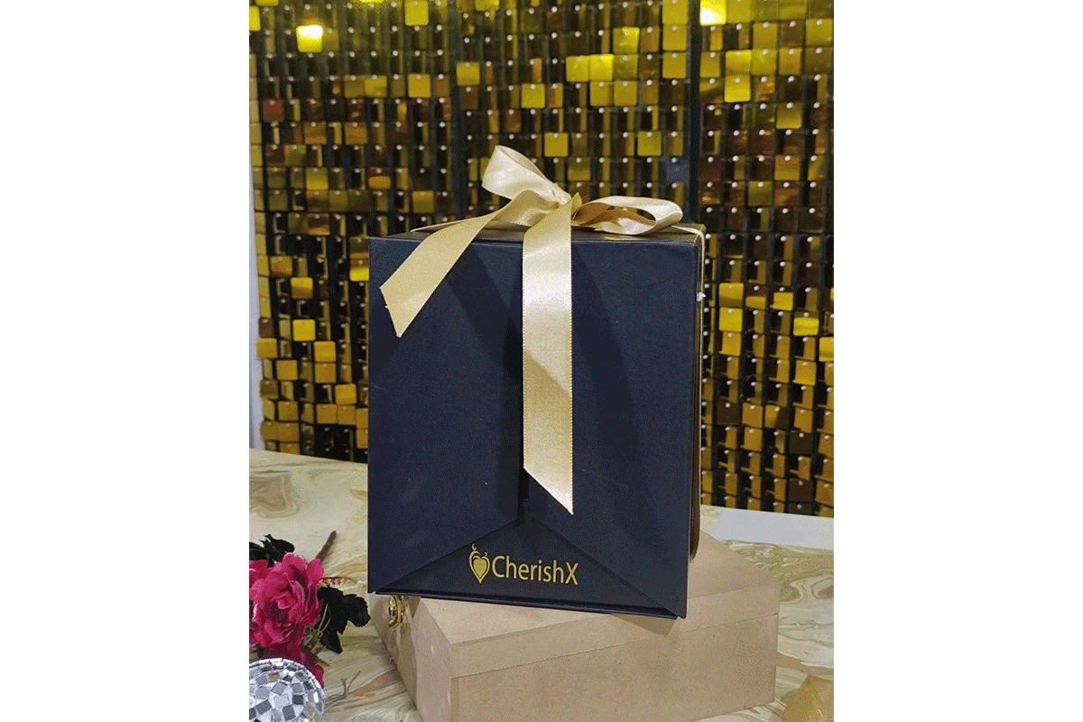 A grand birthday celebration means a gorgeous gift of a birthday hamper with fantastic items