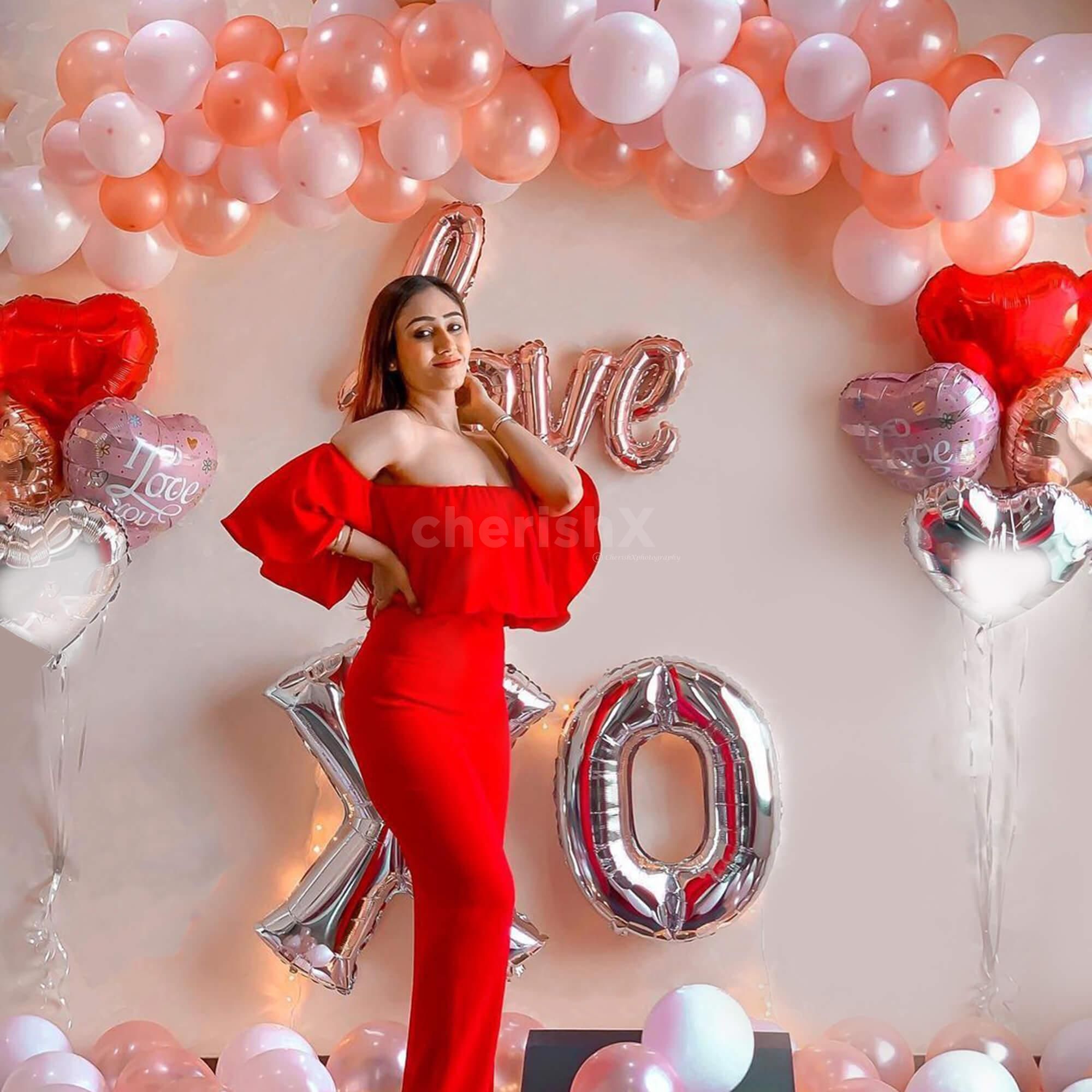 Celebrate your anniversary with Balloon Arch of Rosegold and White Balloons