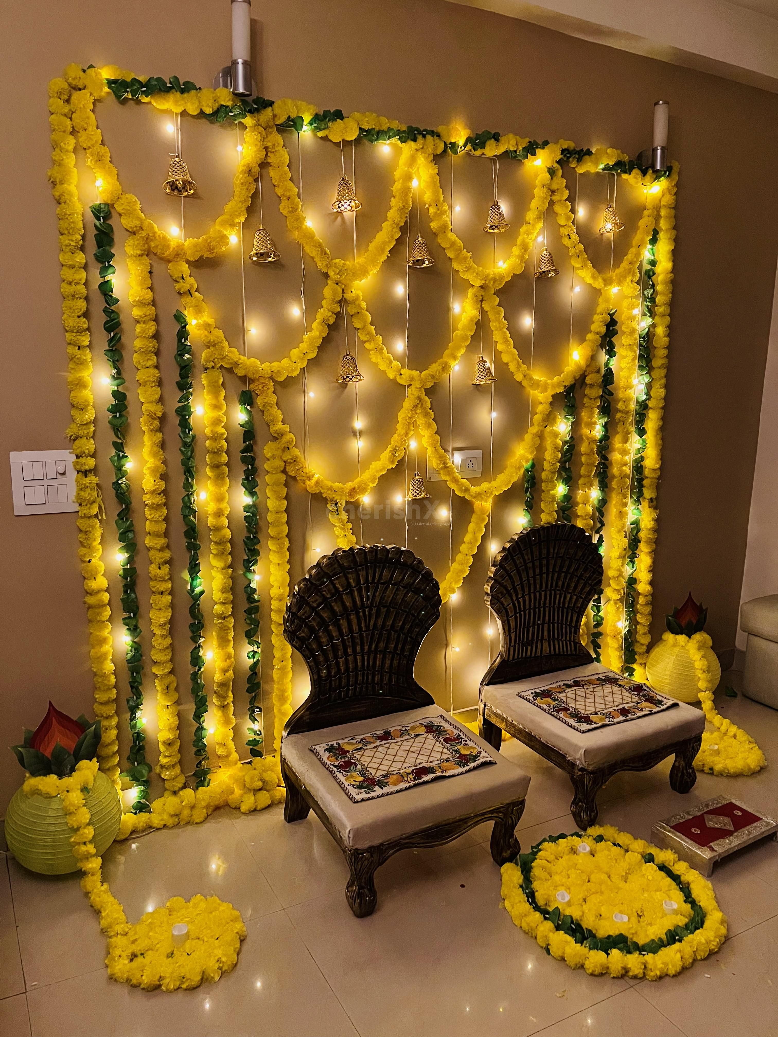 Paper lanterns embrace the enchanting flower decoration.