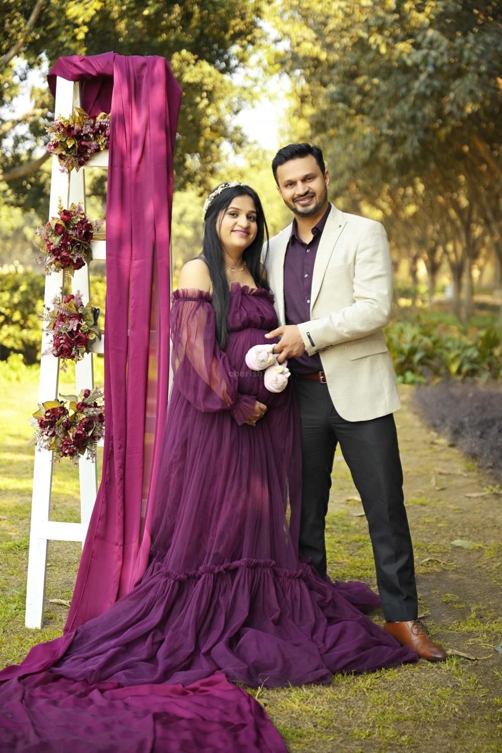 Capturing the wonder of first pregnancy with CherishX.