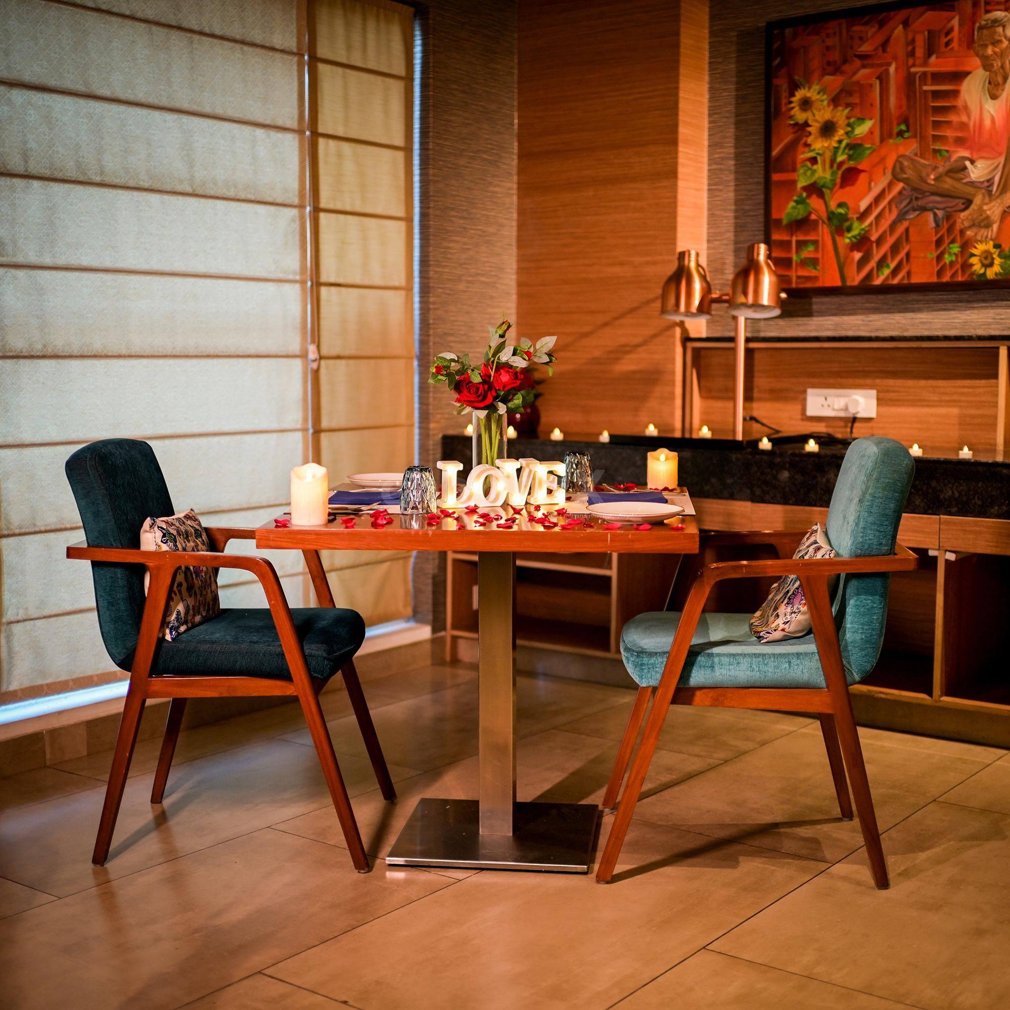 Romantic Restaurant Dining at Expo Inn