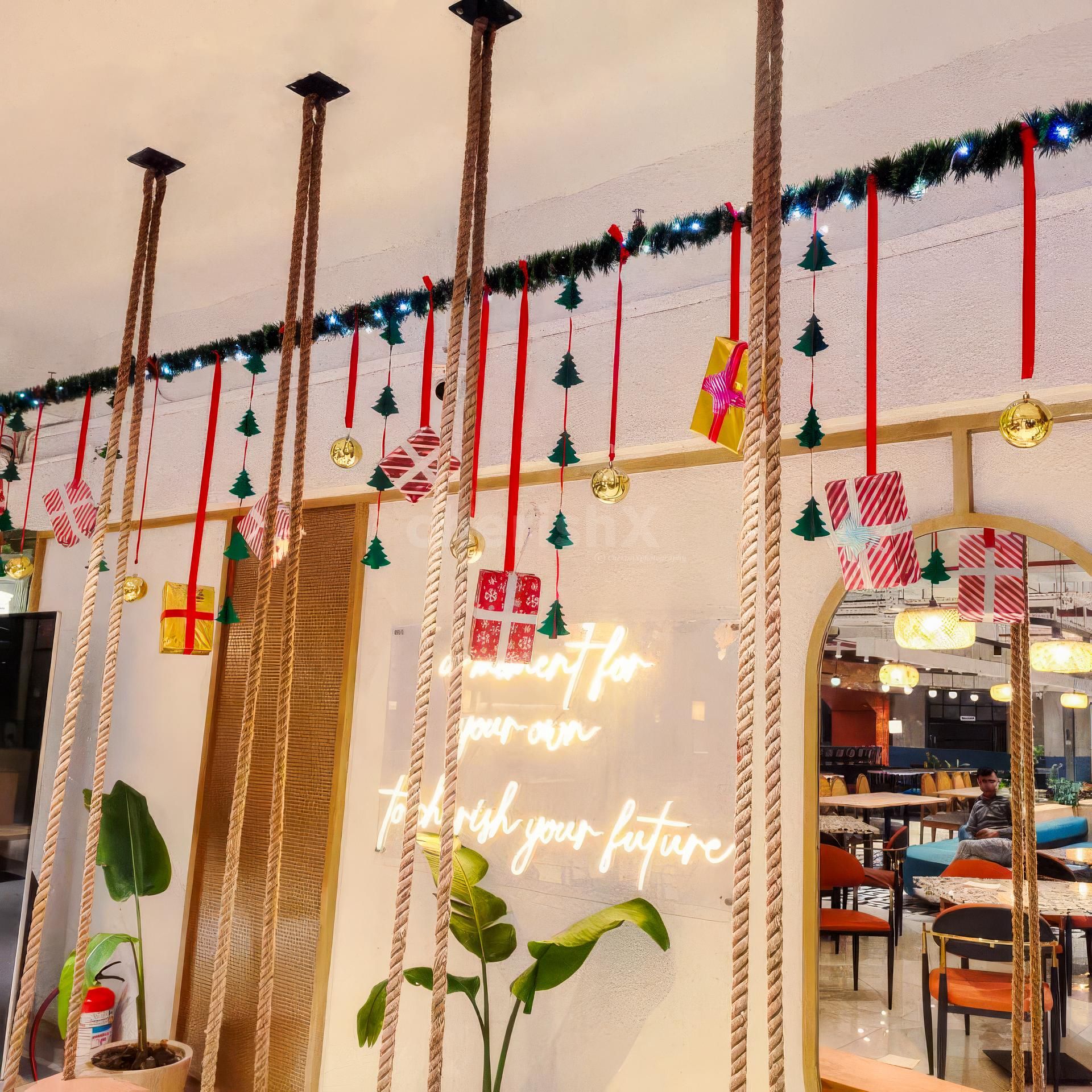 Hanging gift boxes recalls the thrill of receiving surprises during Christmas celebrations