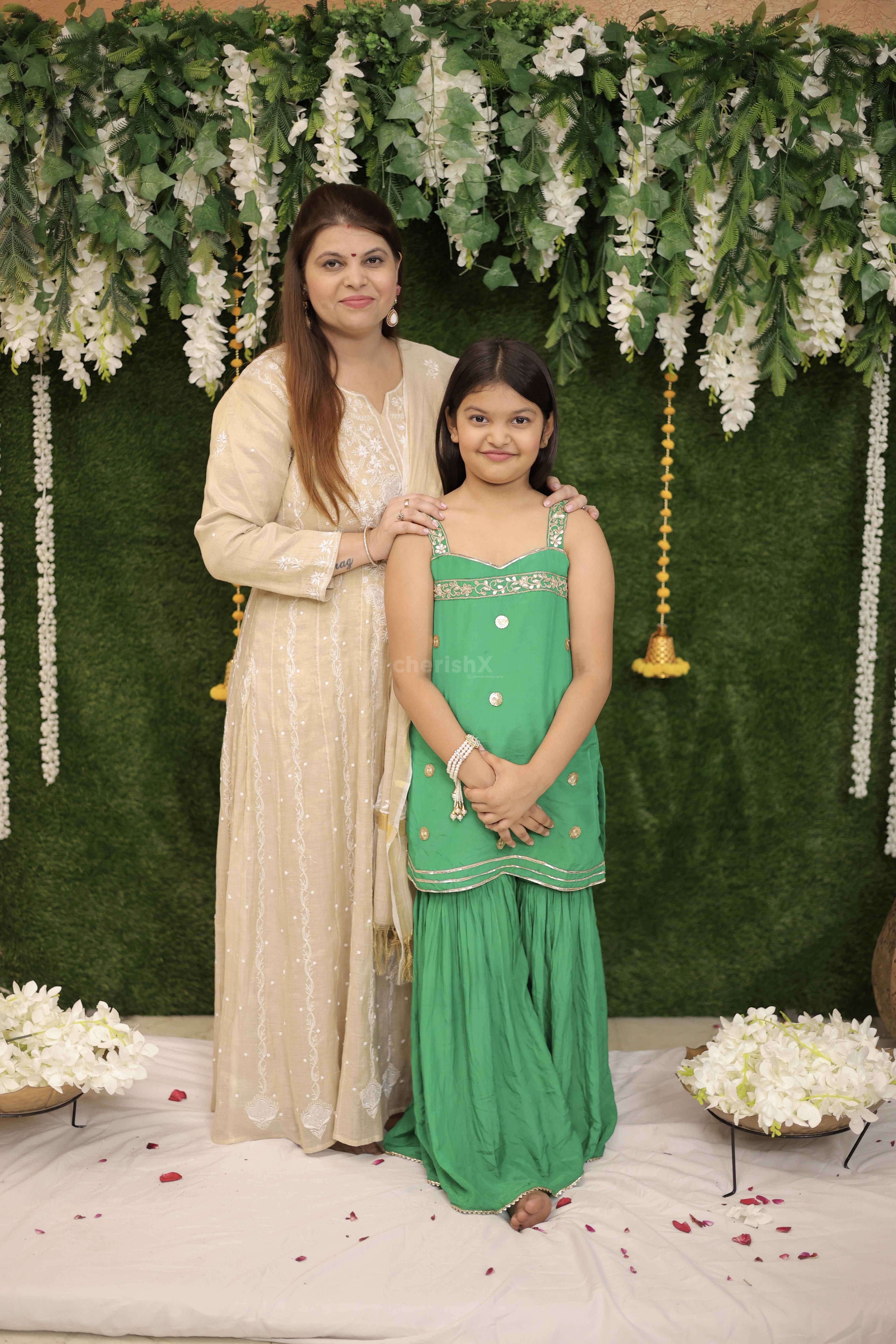 Make your festive background picture ready