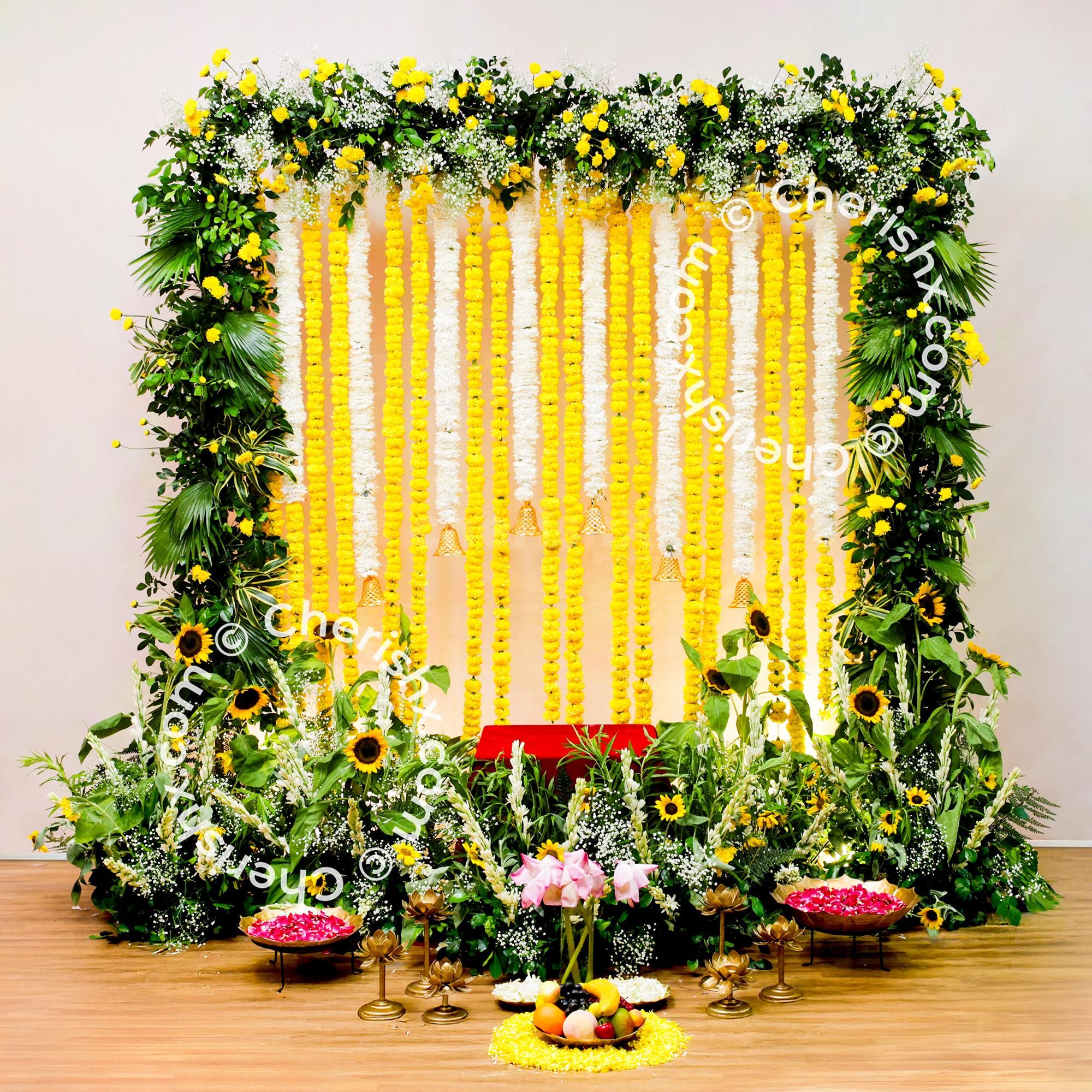 Green leaves highlights the warmth of the natural elements and grabs eye-ball. Ganesh Chaturthi Decor