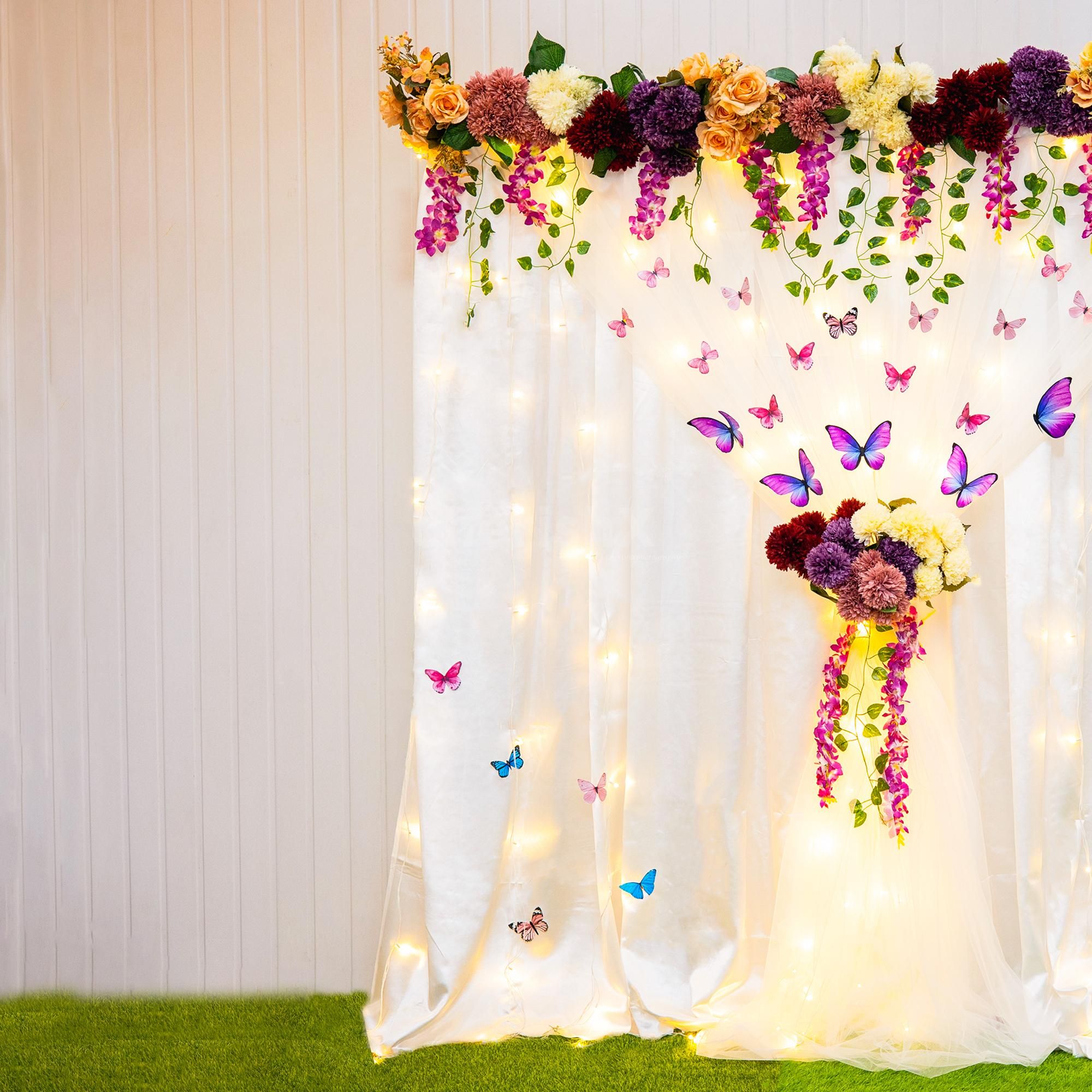 A pedestal floralscape is ideal for rituals or photographs